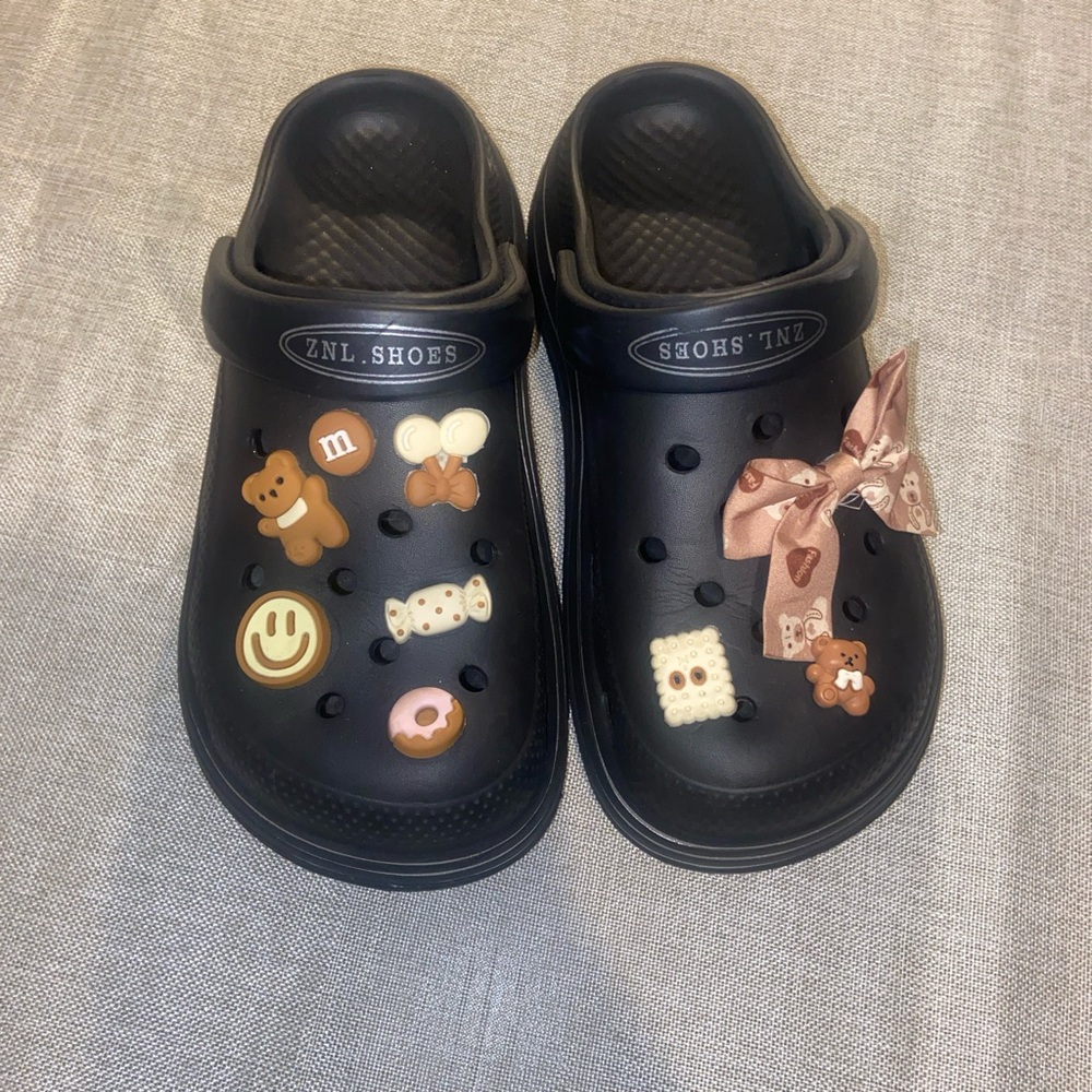 ZNL Shoes Kids Black Slippers with Fun Charms